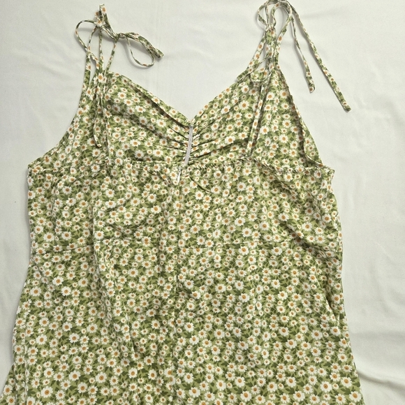 SHEIN VCAY Green Daisy Midi Dress 3XL Plus Size - Picture 3 of 11